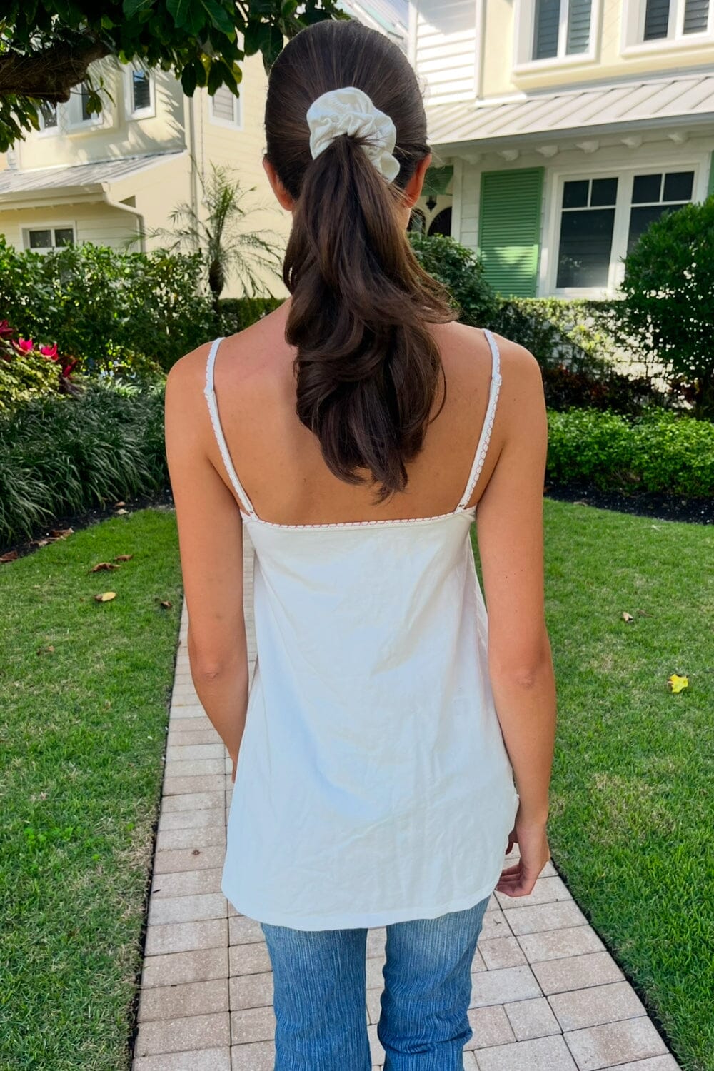 White / S