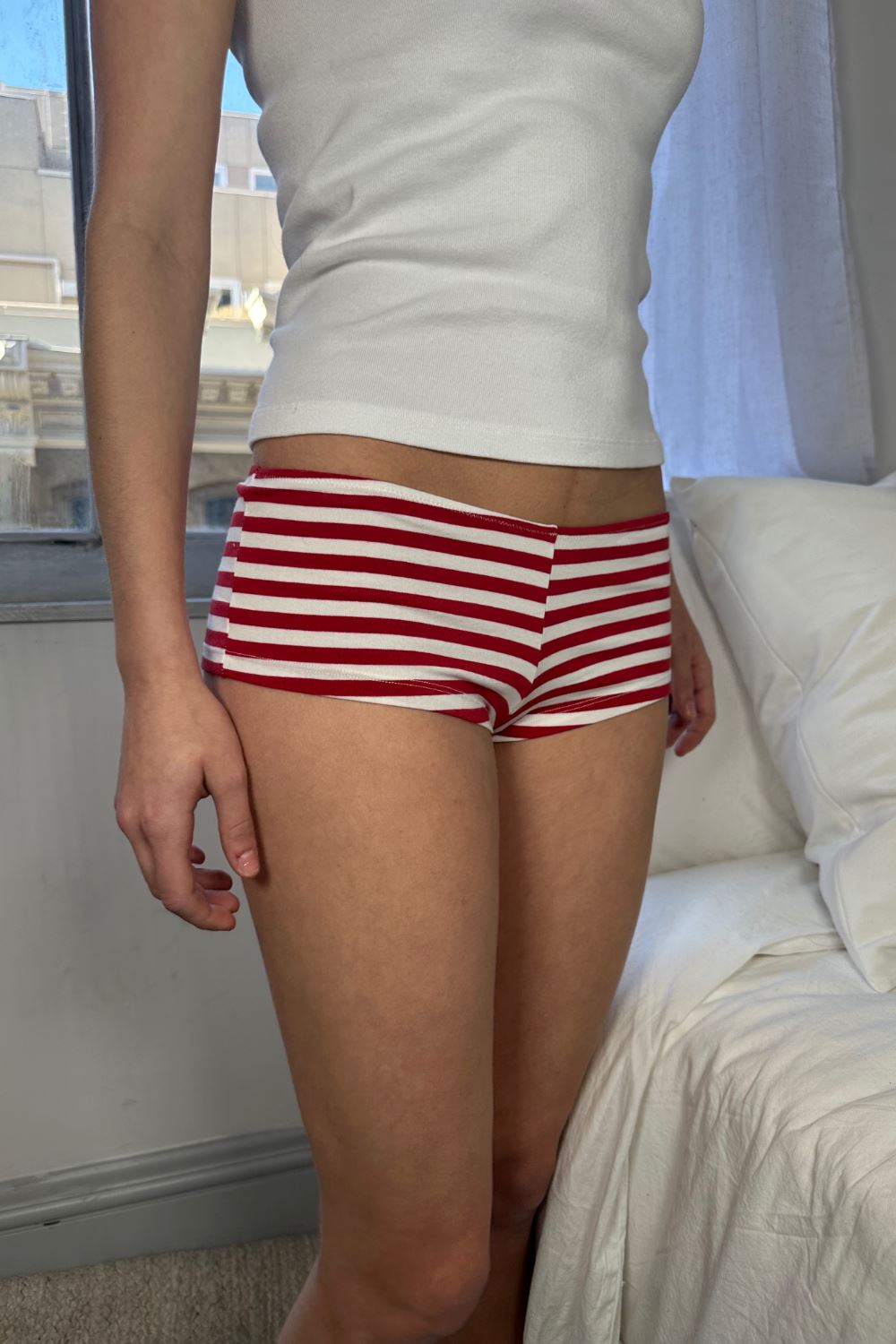 White With Red Striped / XS/S