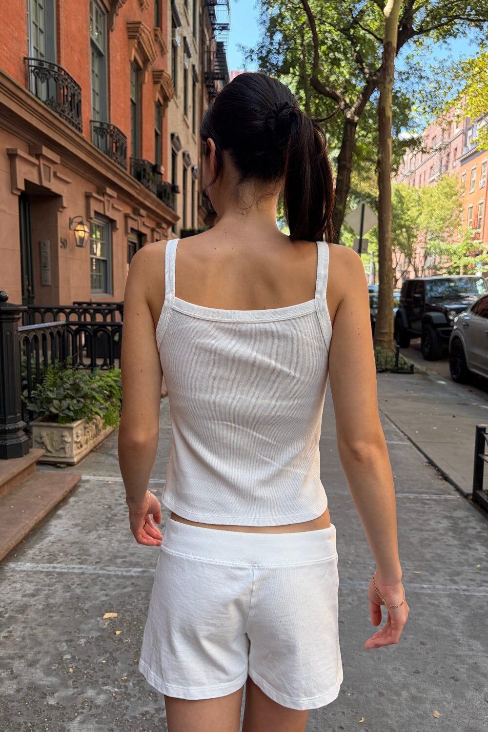 Belle Graphic Tank – Brandy Melville