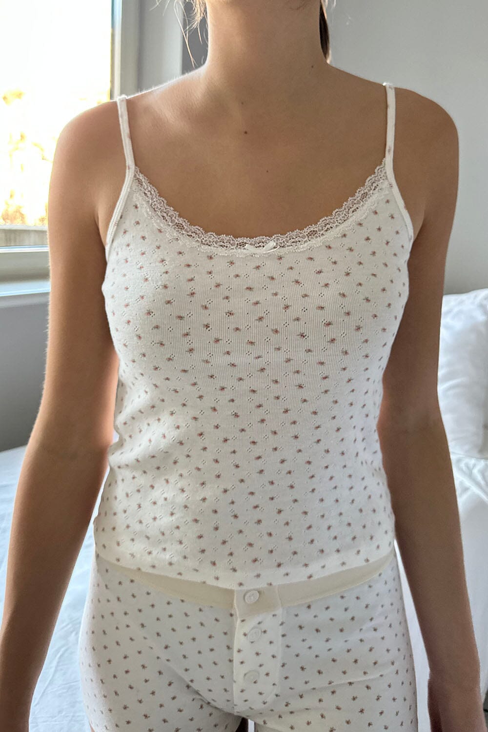 BNWPT BRANDY MELVILLE FLORAL EYELET BUTTON UP ZELLY TOP AUTHENTIC