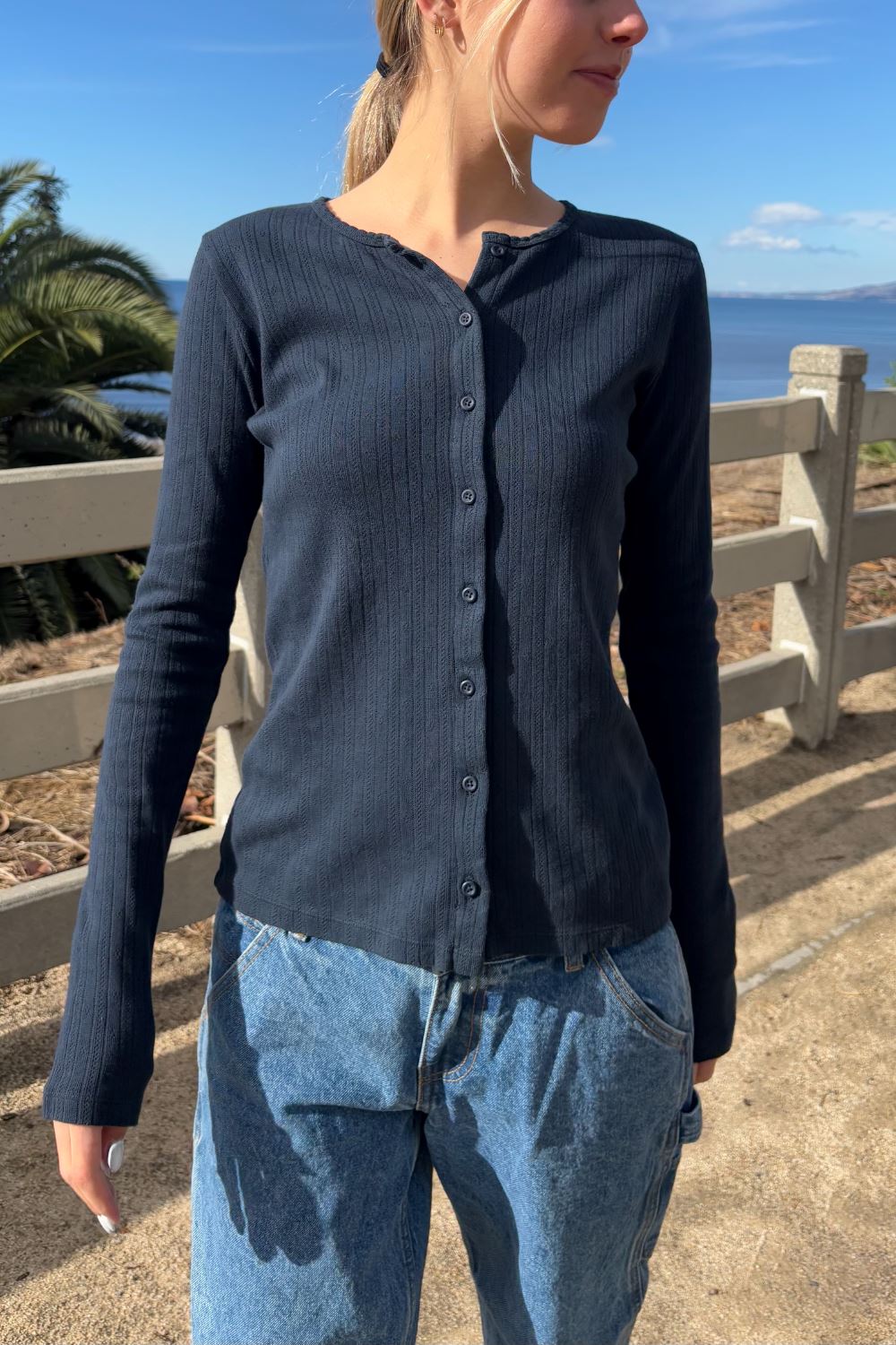 Zelly Eyelet Top – Brandy Melville
