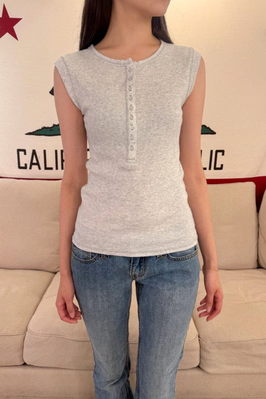 Brandy Melville USA - Tops