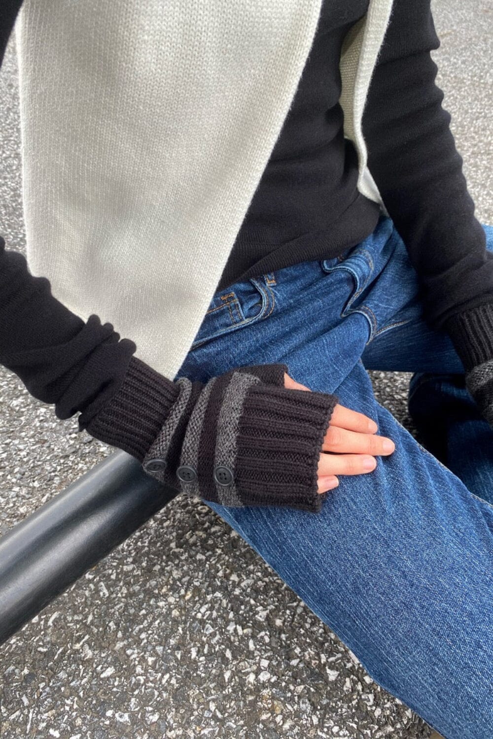 Fingerless Wool Striped Gloves | Dark Grey Black Stripe