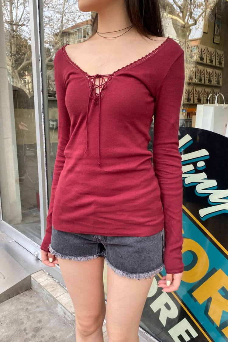 Tania V Neck Lace Top | Burgundy / XS/S