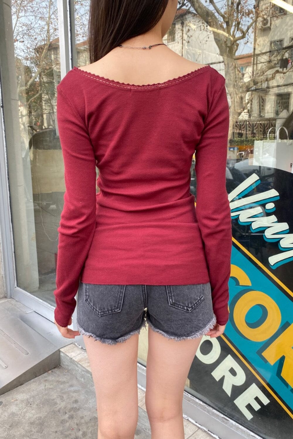 Tania V Neck Lace Top | Burgundy / XS/S