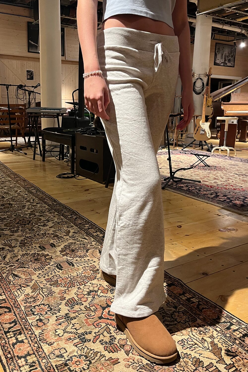 Brandy Melville  Brandy melville pants, Cute pants, White yoga pants