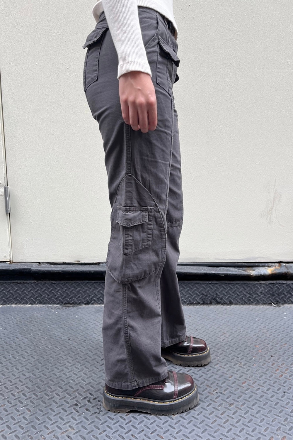 Buy Men's Grey Relaxed Fit Cargo Trousers Online at Bewakoof