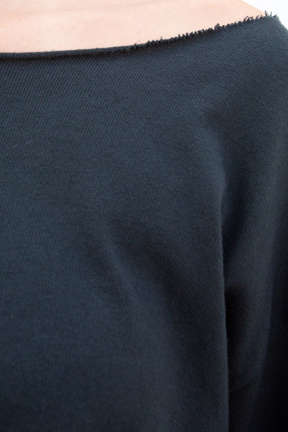 Estelle Cotton Top | Black / Cropped Fit