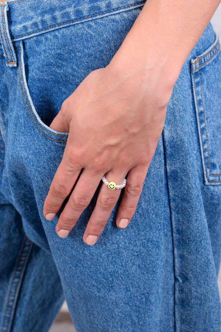 Beaded Smiley Ring | White