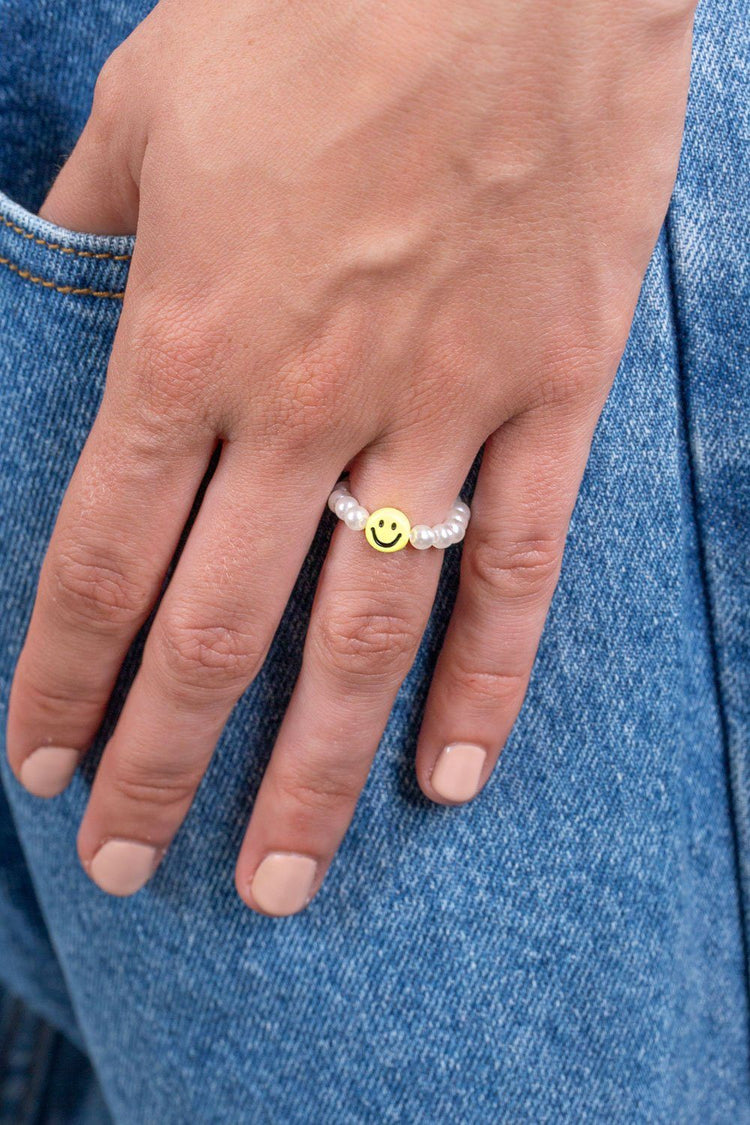Beaded Smiley Ring | White