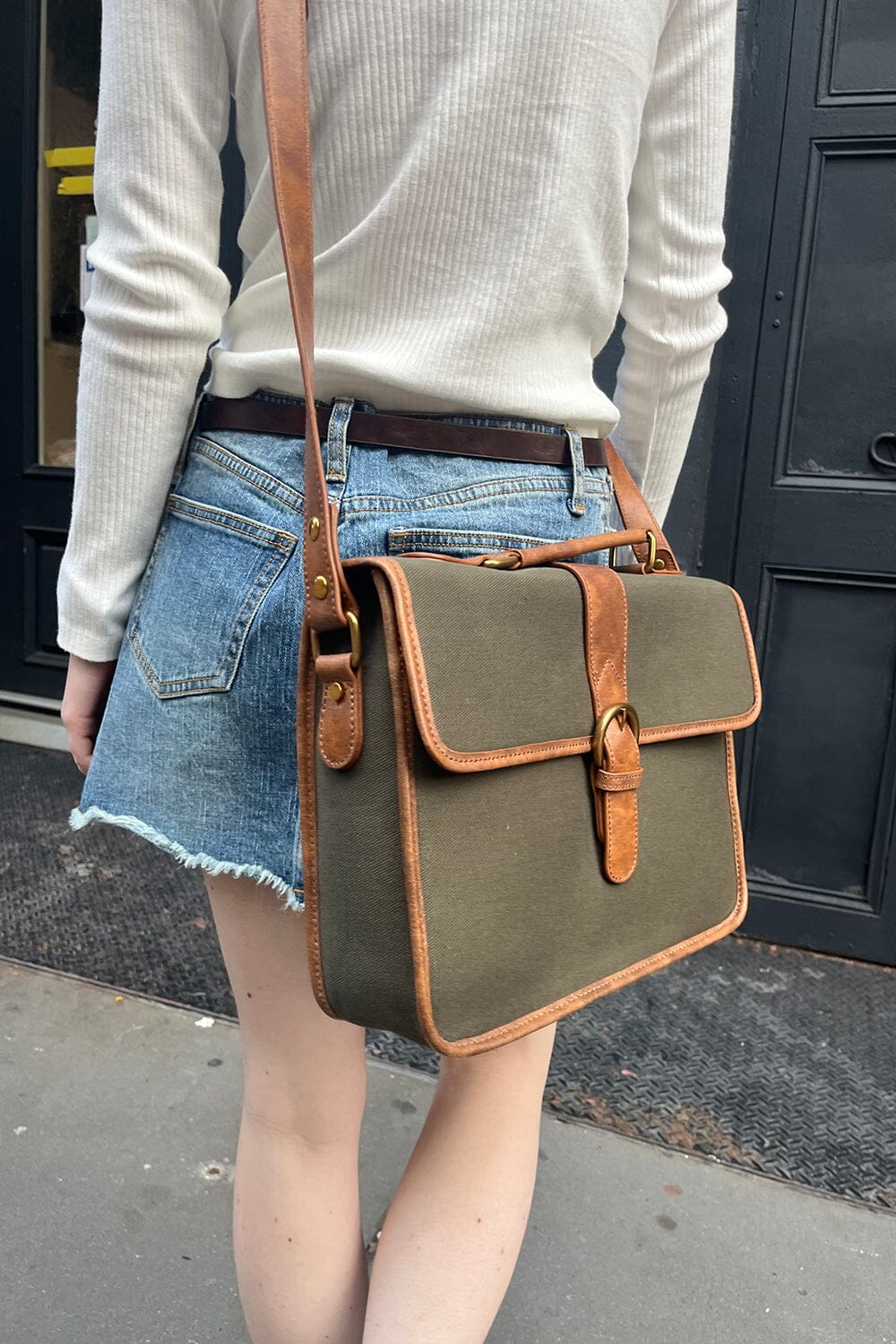 Brandy Melville, Bags, Brandy Melville Canvas And Leather Messenger Bag