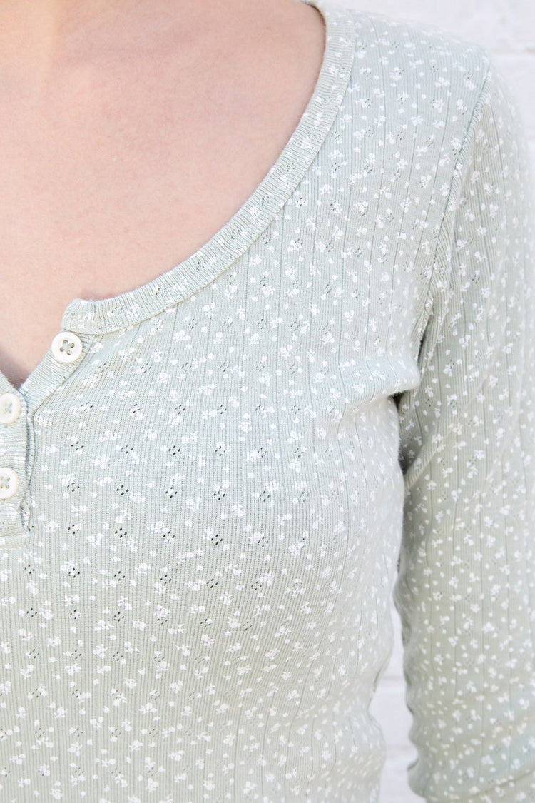 Zelly Floral Top | Sage Green With White Floral / XS/S