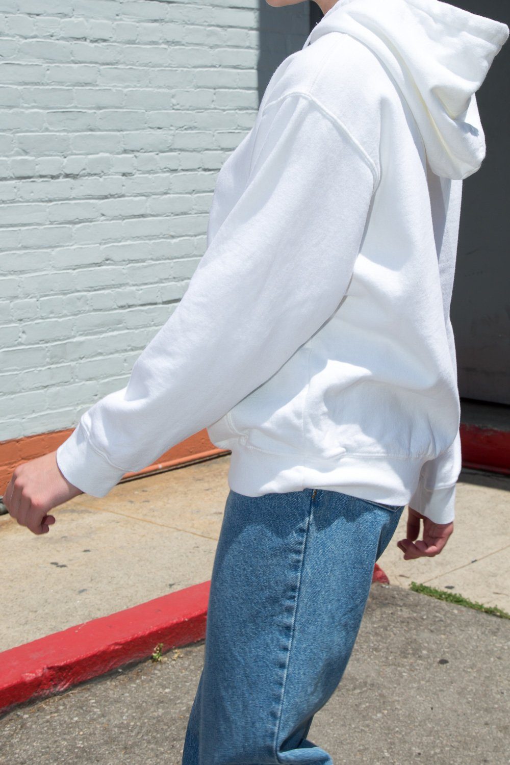 White / Oversized Fit