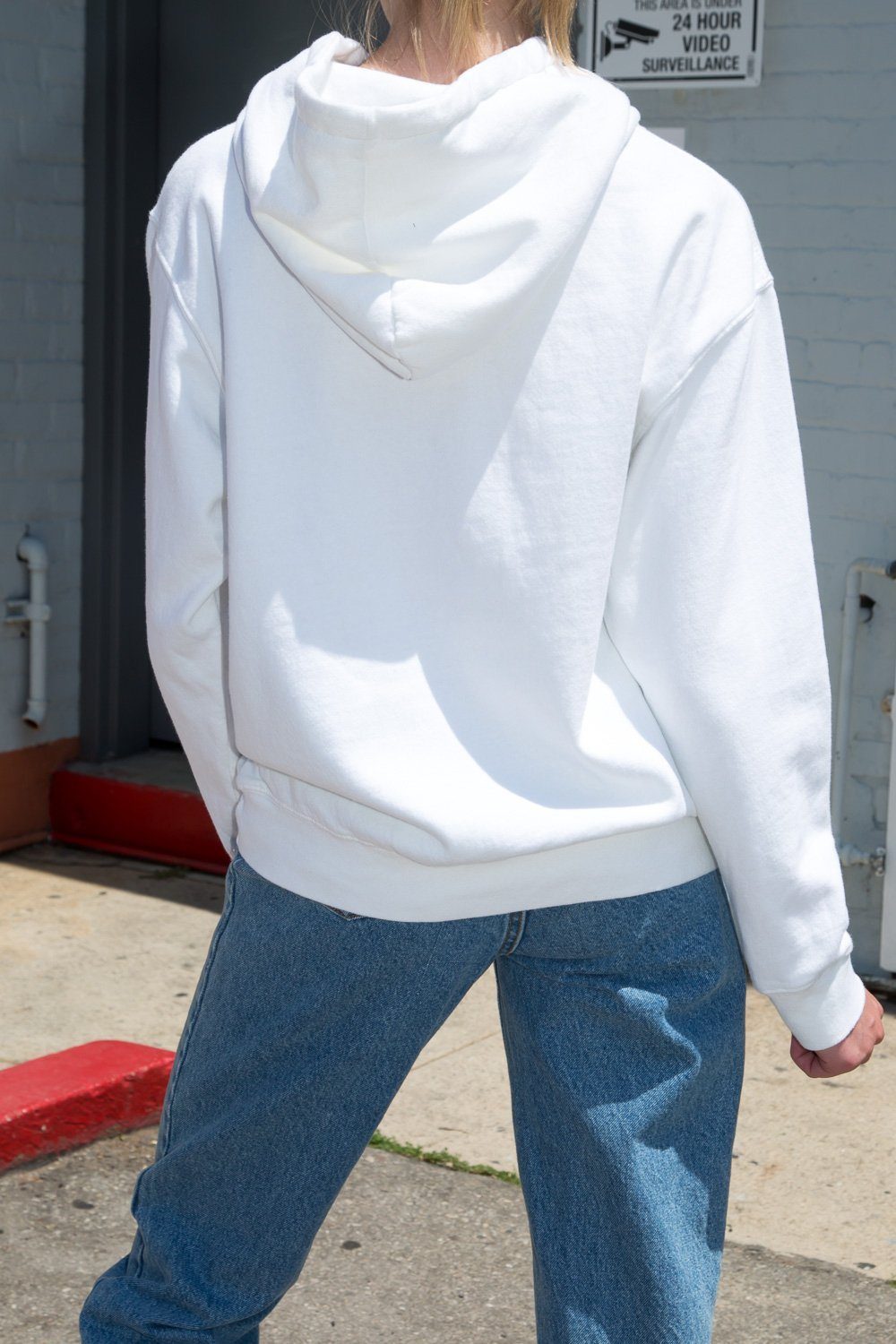 White / Oversized Fit